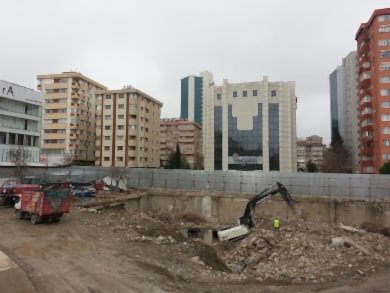 (110m) Anadolu Holding için Yıkım