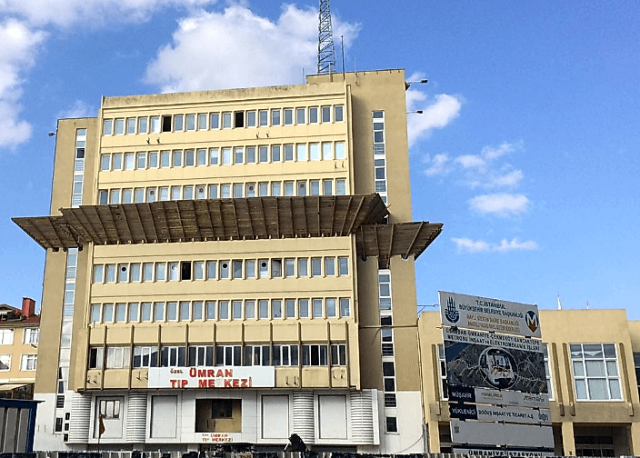 Ümraniye Belediye Binasının Yıkımı